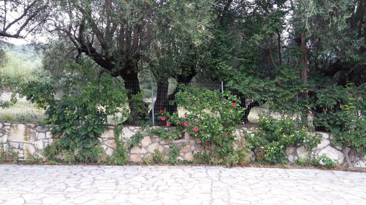 The Stone House-Zacharatos Nikolaos Villa Pouláta Exterior photo