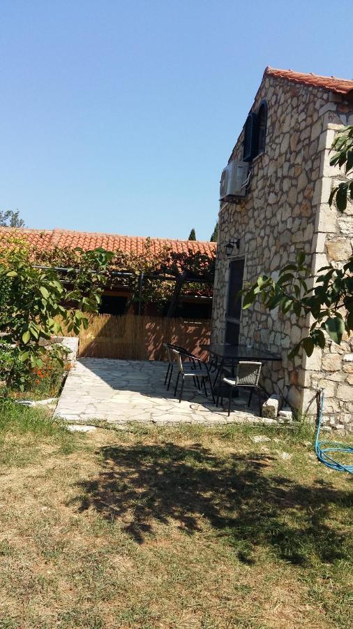 The Stone House-Zacharatos Nikolaos Villa Pouláta Exterior photo
